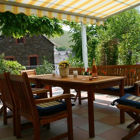 Weingut & Gaestehaus Stephan Kohl Neumagen-Dhron Eksteriør billede