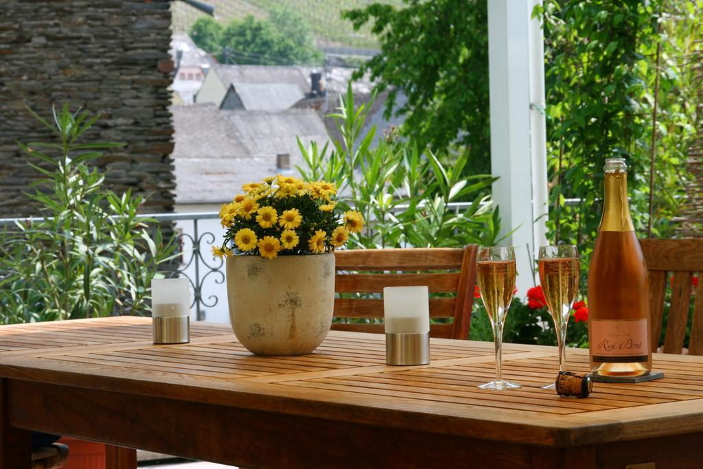 Weingut & Gaestehaus Stephan Kohl Neumagen-Dhron Eksteriør billede