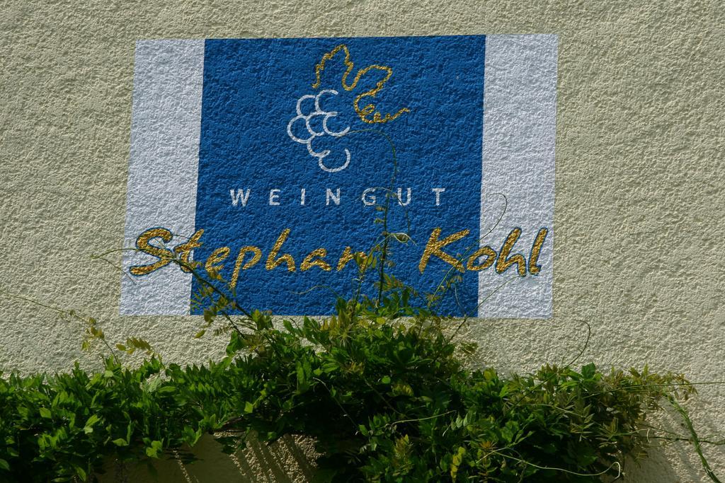 Weingut & Gaestehaus Stephan Kohl Neumagen-Dhron Eksteriør billede