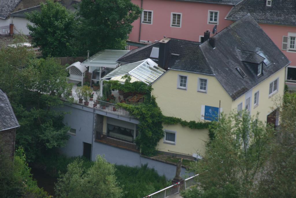Weingut & Gaestehaus Stephan Kohl Neumagen-Dhron Eksteriør billede